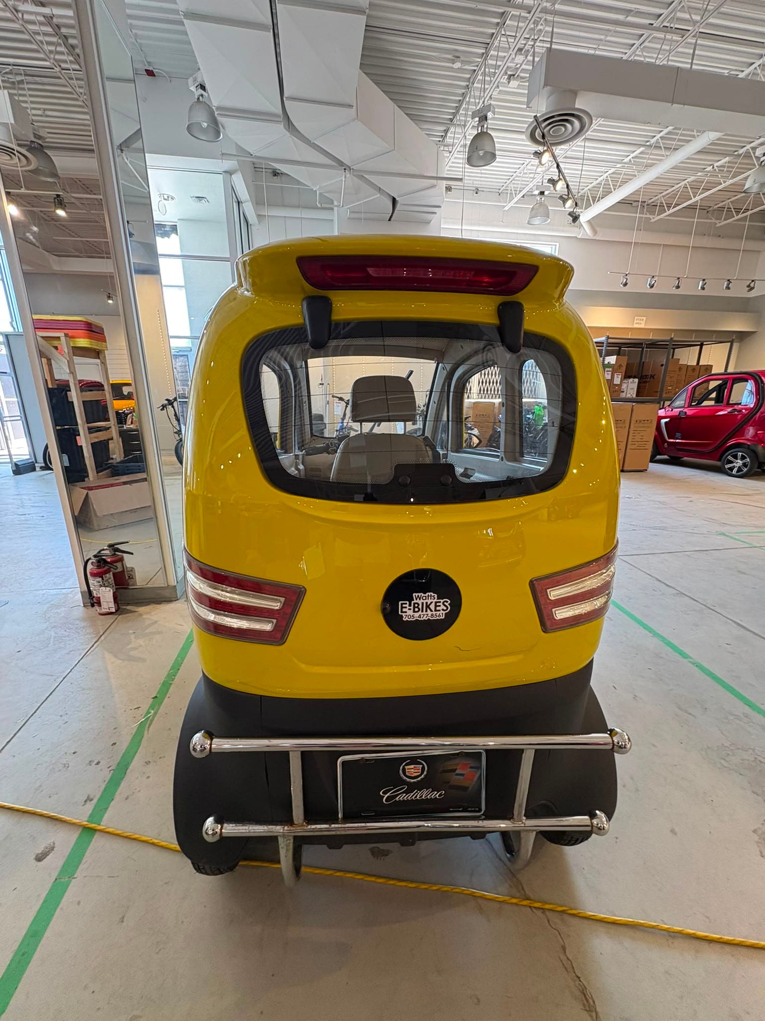 Yellow Gio Golf Enclosed (Trade In) - Image 3